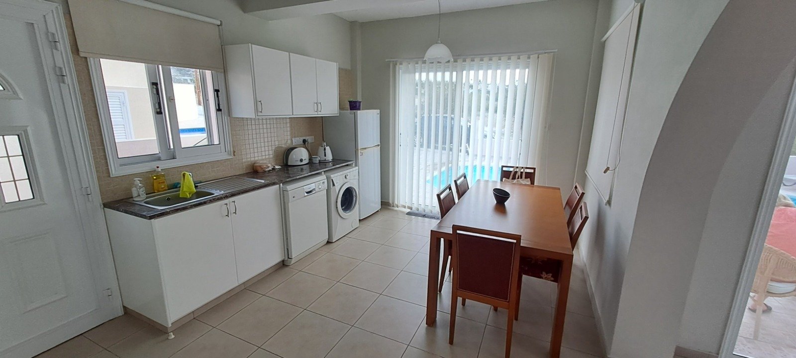 House in Tala - Image 5